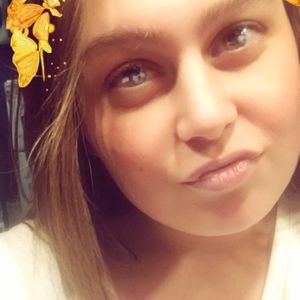 Meet your Posher, Brittney